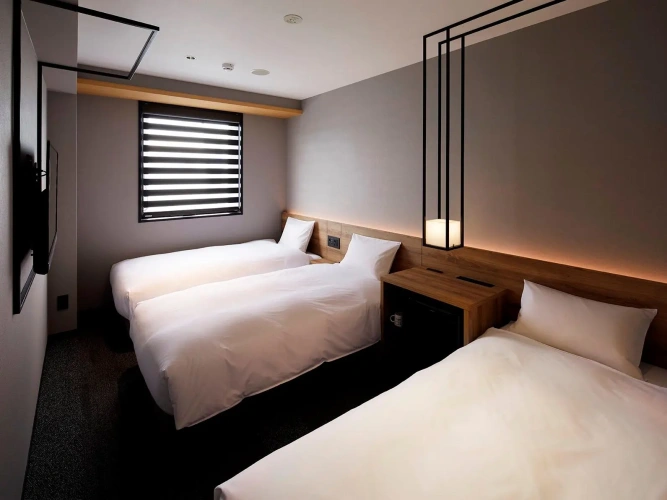 Standard Triple room