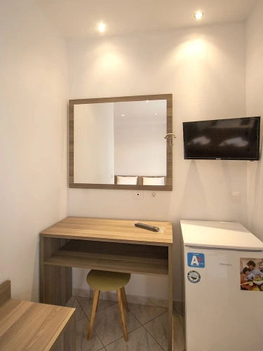 Standard Sextuple Duplex room