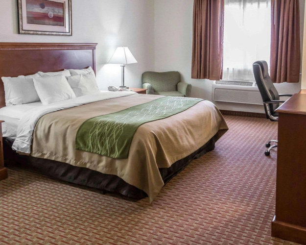 Comfort Inn Hebron-Lowell Area