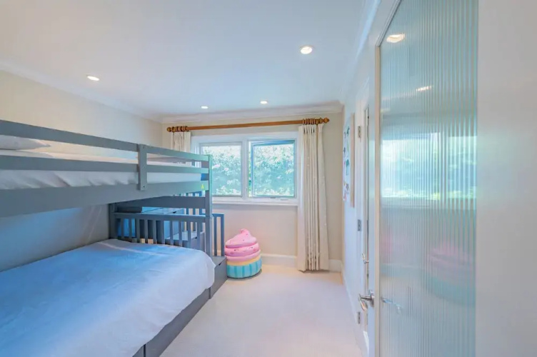 Amazing Disneyland Spa Pool Villa
