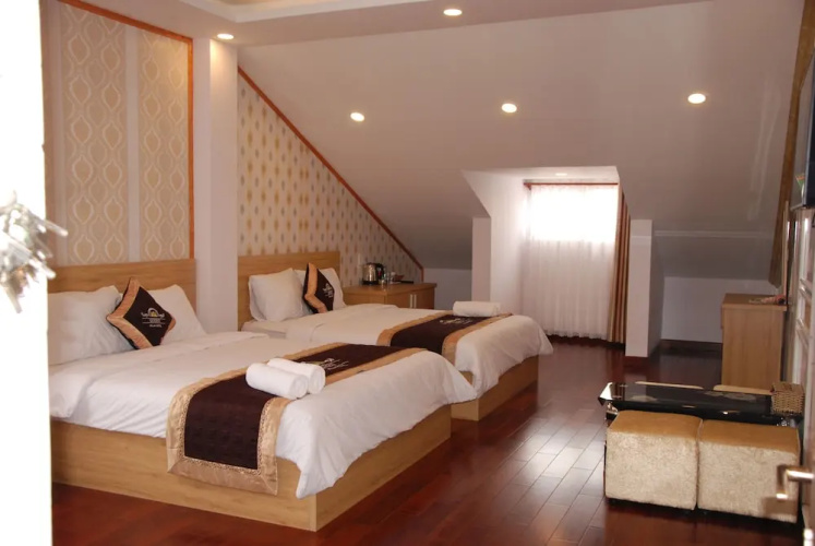 Queen Villa 2 Hotel