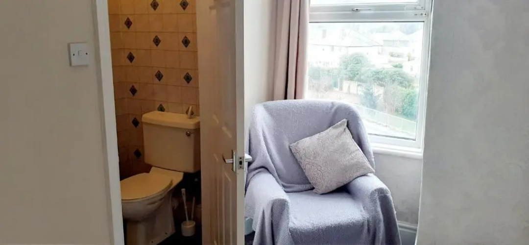 Queens Rooms