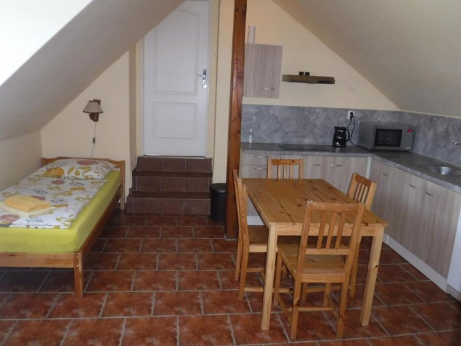 1 Bedroom Double Suite