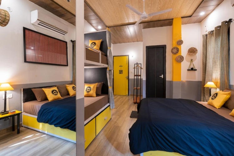 Deluxe Quadruple room