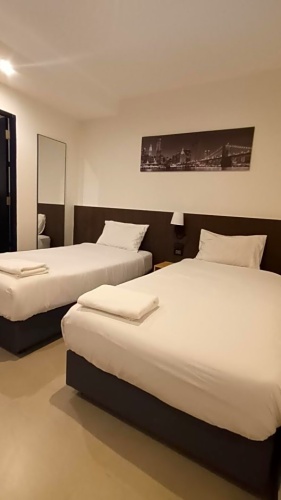 Standard Twin room