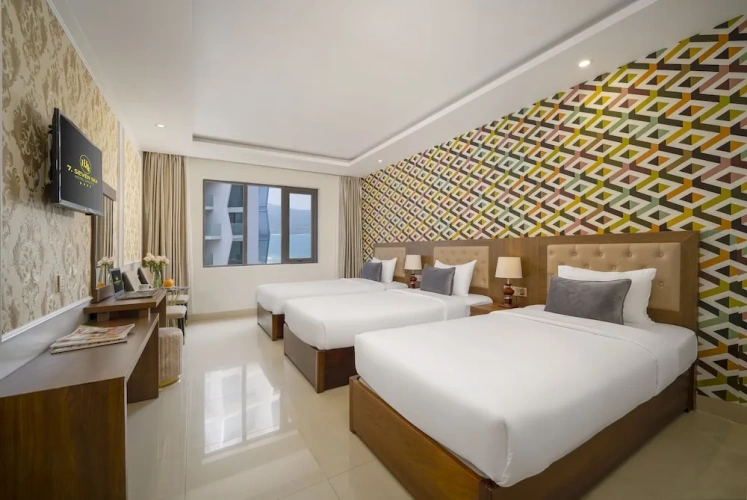 Deluxe Triple room with ocean view