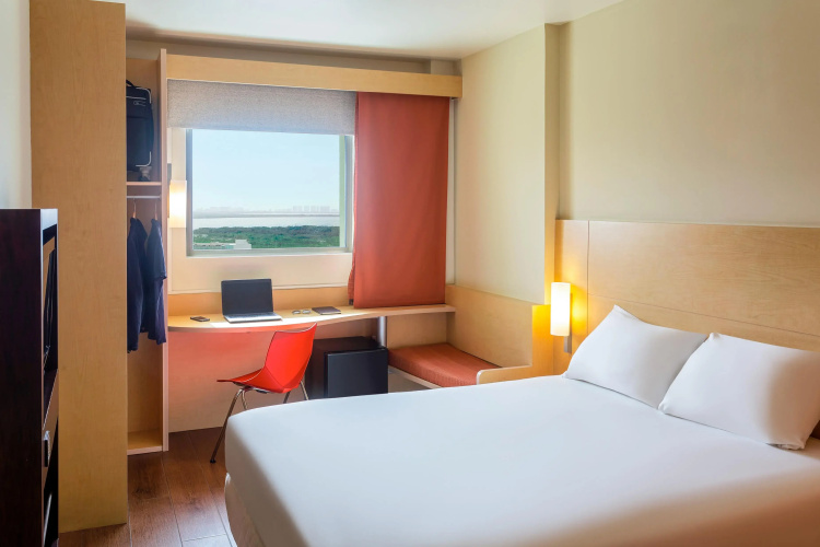 ibis Cancun Centro