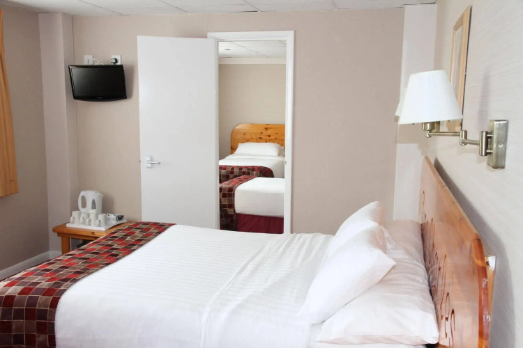 King Charles Hotel