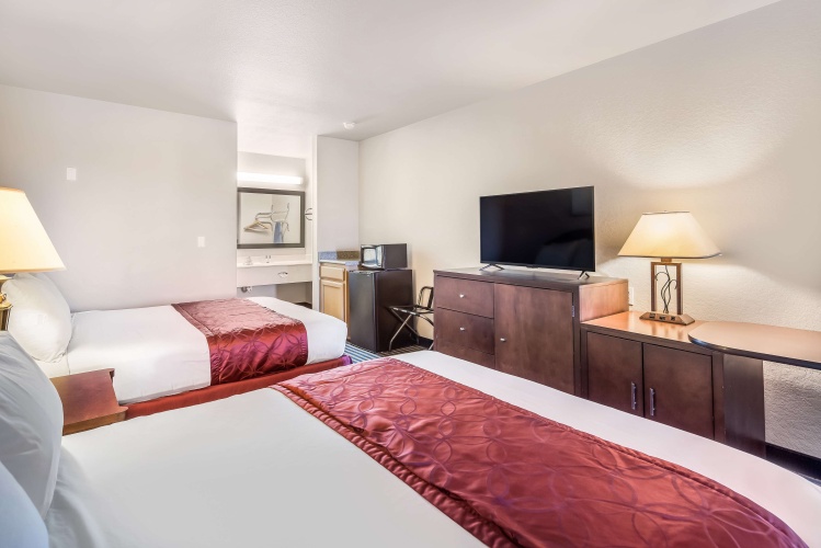 Quadruple Suite
