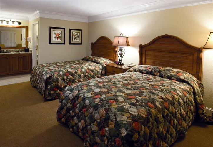 Sea Palms Inn