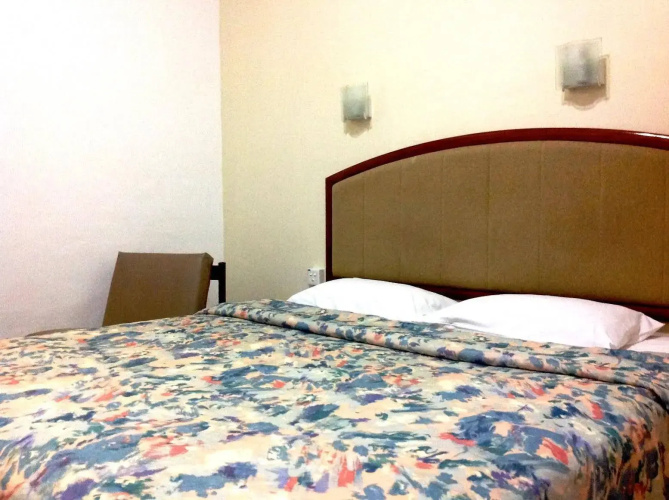 Coliwoo Hotel Pasir Panjang