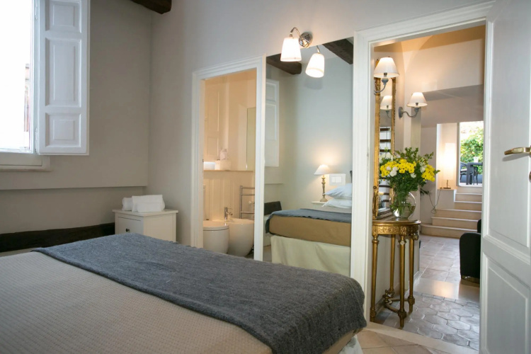 Your Prestigious Penthouse at the Spanish Steps