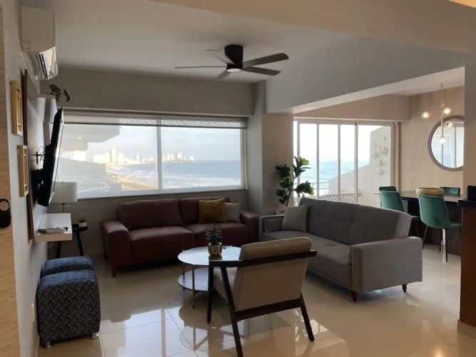 Deluxe Apartment