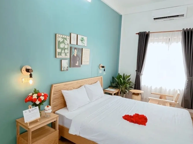 Deluxe Double room with city view