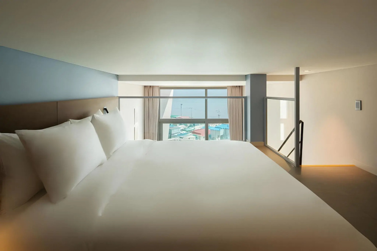 The Weekand Resort
