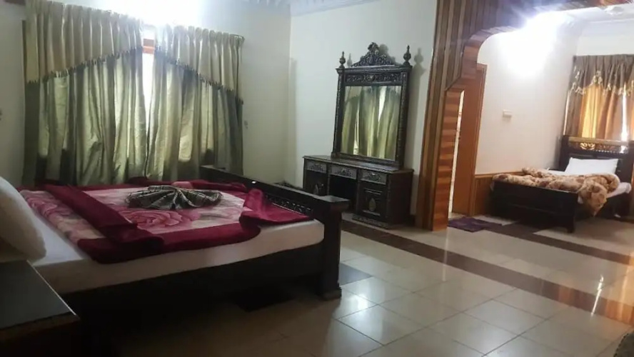 Hotel Deep Forest