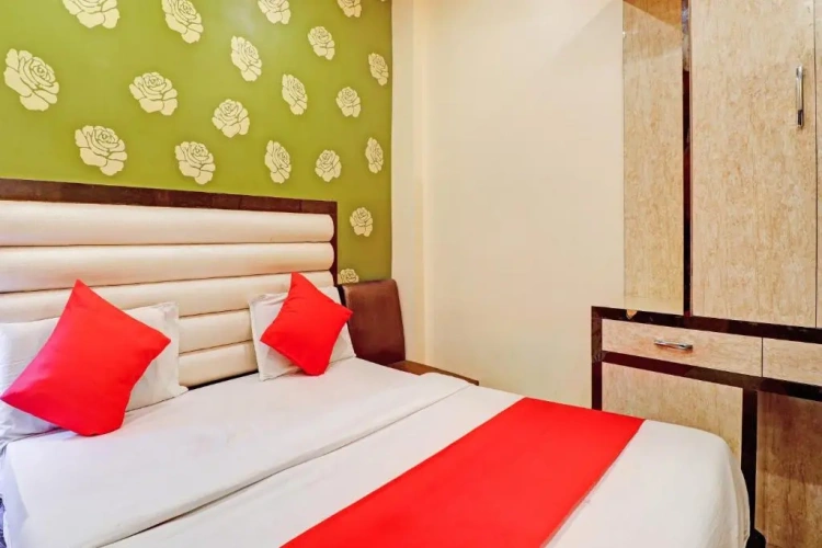 Classic Triple room