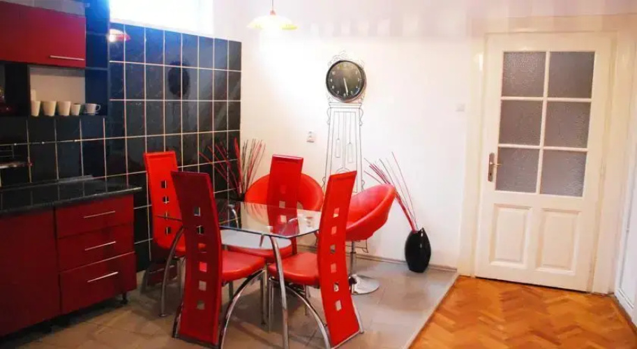 Traian's Apartments