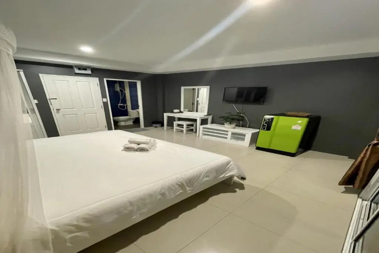 Be Rich Hotel