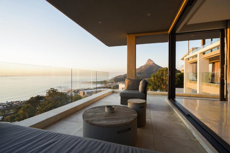 Deluxe Double room with balcony and with sea view