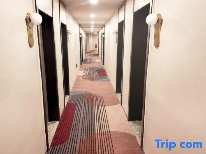 Sunshine 100 Express Hotel