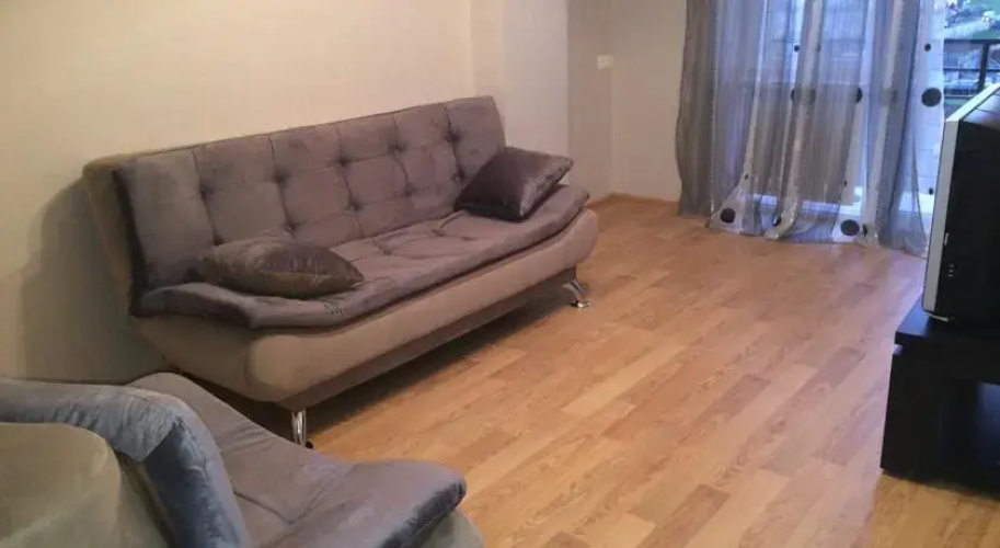 Didi Digomi Flat