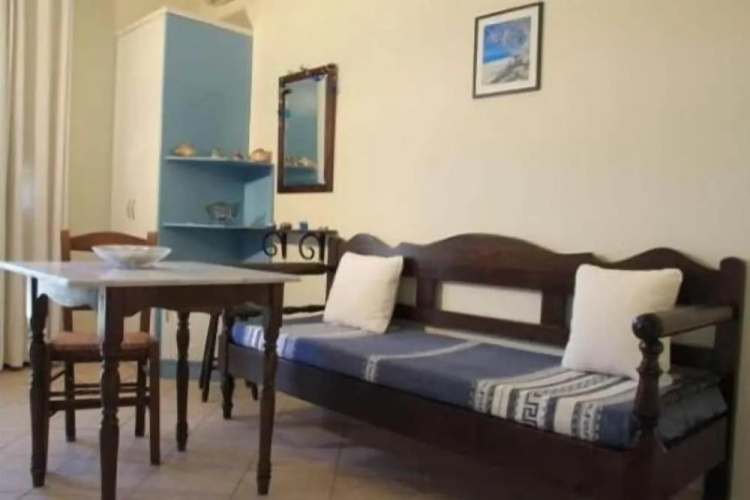 Aigiali Rooms