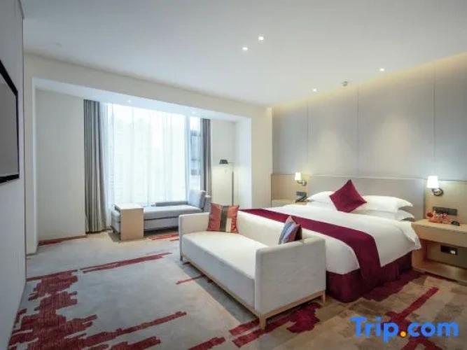 Luxury Suite
