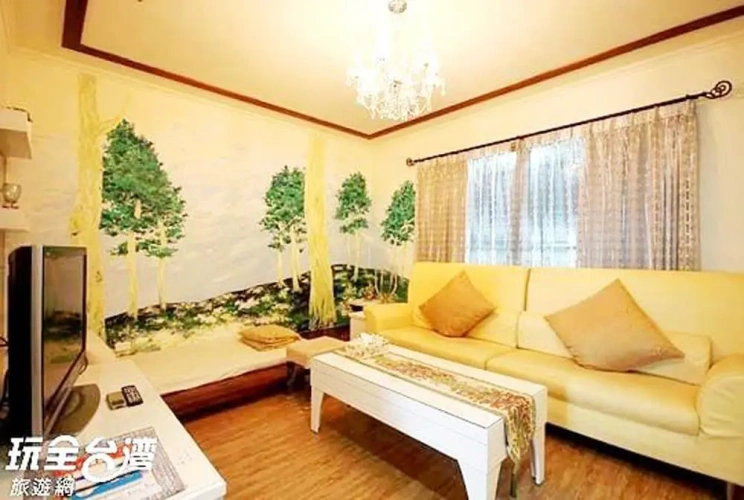 2 Bedrooms Standard Quadruple Family room with balcony