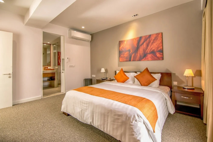 Central Mansions Serviced Apartment