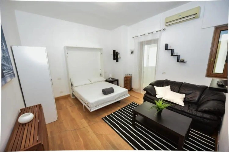 2 Bedrooms Apartment