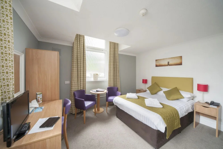 Tarbet Hotel
