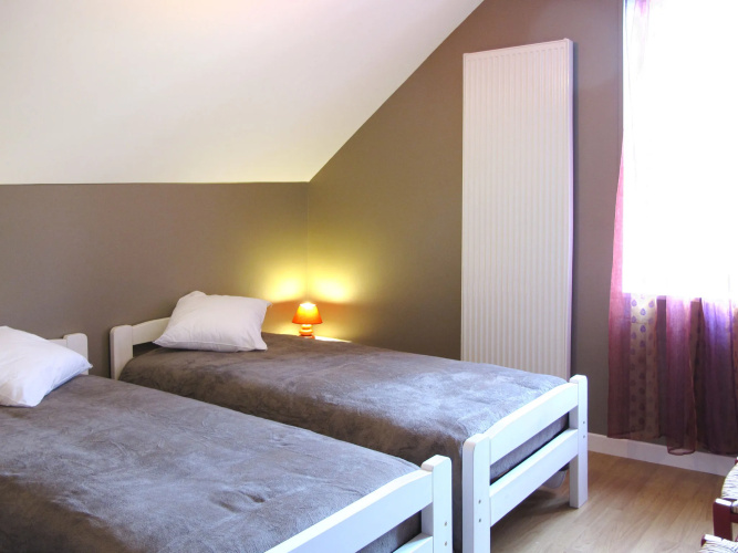 Holiday Home La Piscine - LEN400