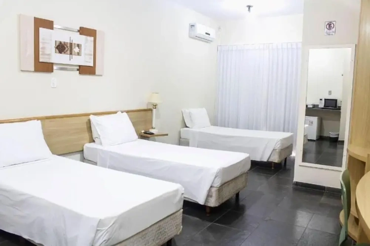 Standard Triple room
