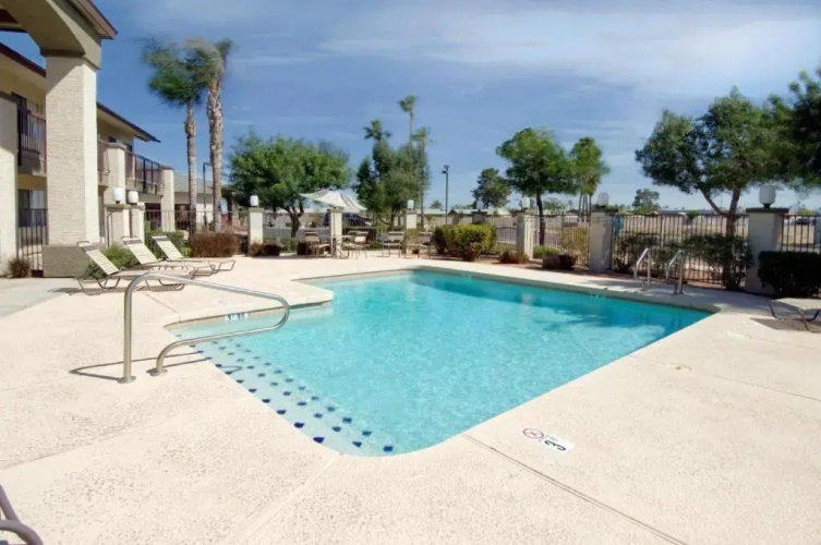 Days Inn Phoenix Interstate Highway 10 West
