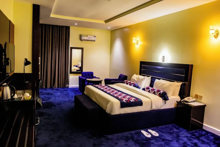 Superior Double room with balcony and with city view