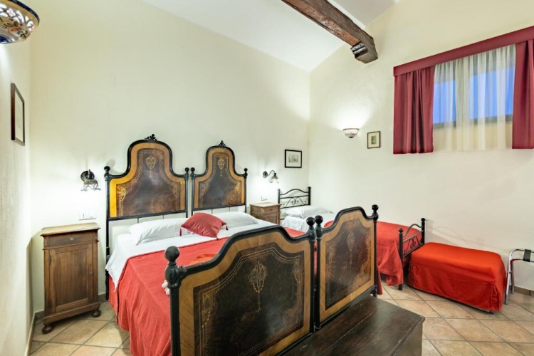 Classic Triple room