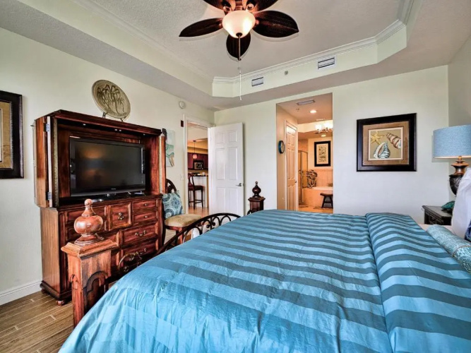 Bay Harbor 303