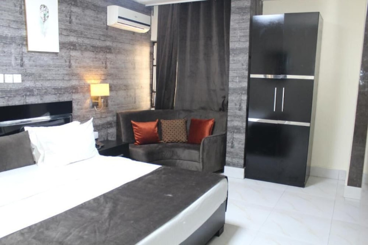 Oxygen Orbis Hotel