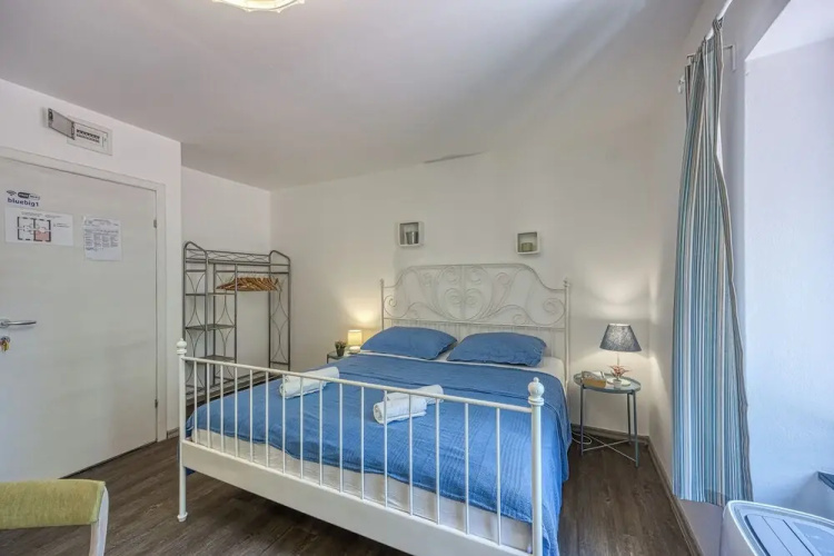 Blue Studio Apartment