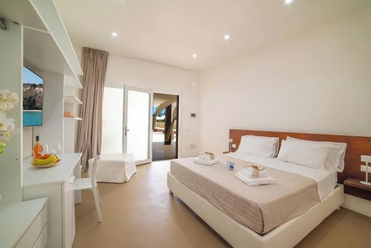 Standard Quadruple Family room