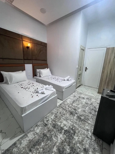 Deluxe Double room with city view