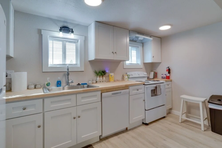 2 Bedrooms Apartment