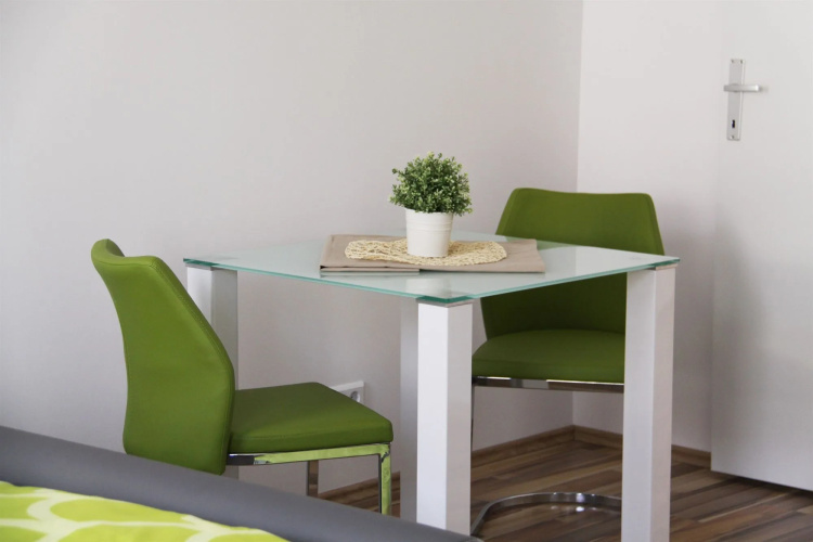 CheckVienna – Apartment Huglgasse