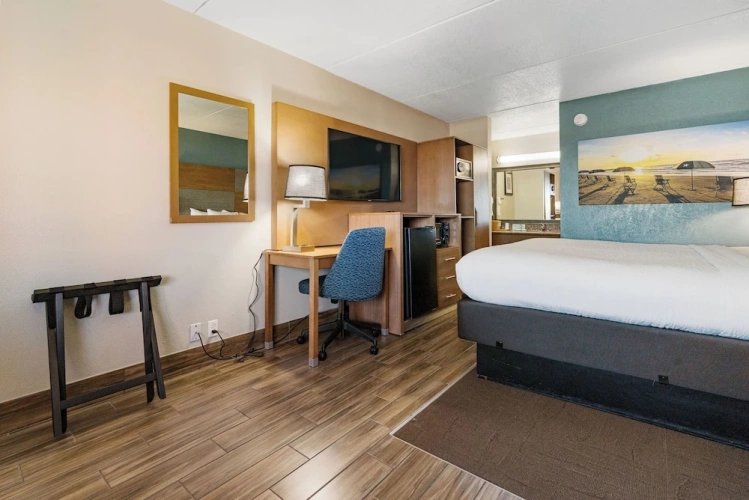 Standard Double room with partial ocean view