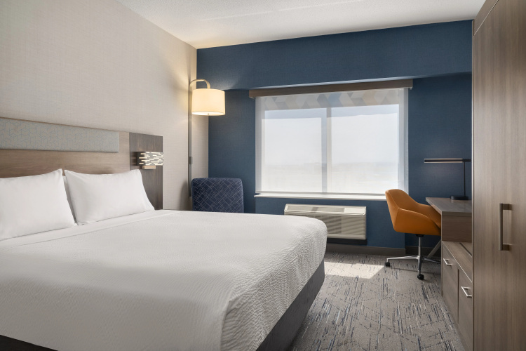 Holiday Inn Express & Suites Vaughan-Southwest photo 7