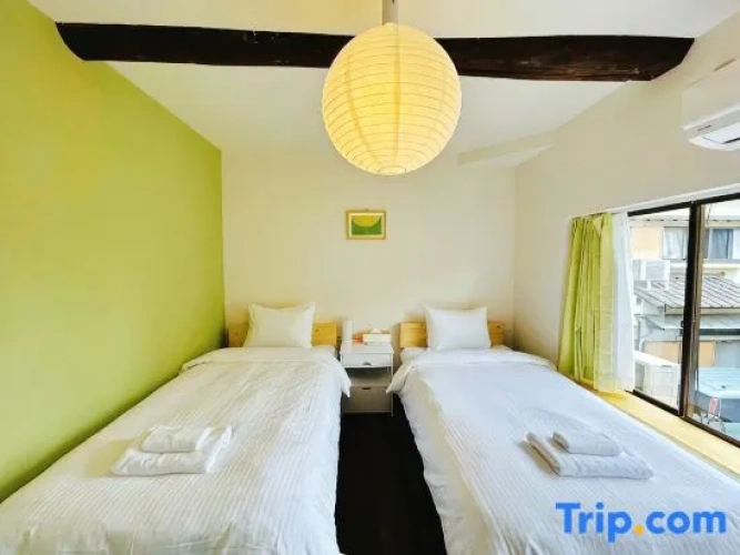 2 Bedrooms Cottage