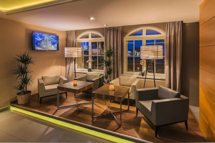 Hotel Alekto