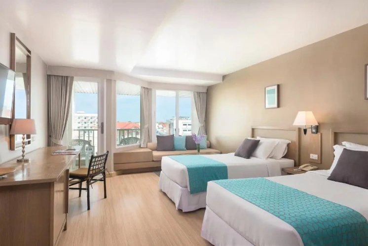 Deluxe Twin room with balcony