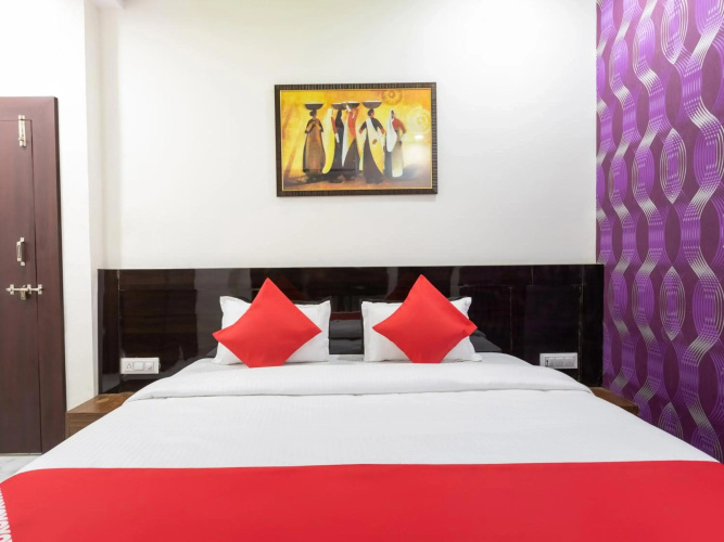 Flagship 27867 Savitri Regency